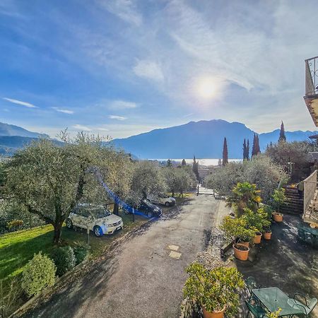 Aparthotel Englovacanze Riva del Garda Buitenkant foto