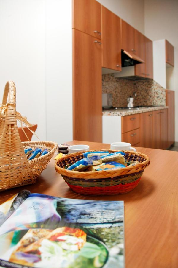 Aparthotel Englovacanze Riva del Garda Buitenkant foto