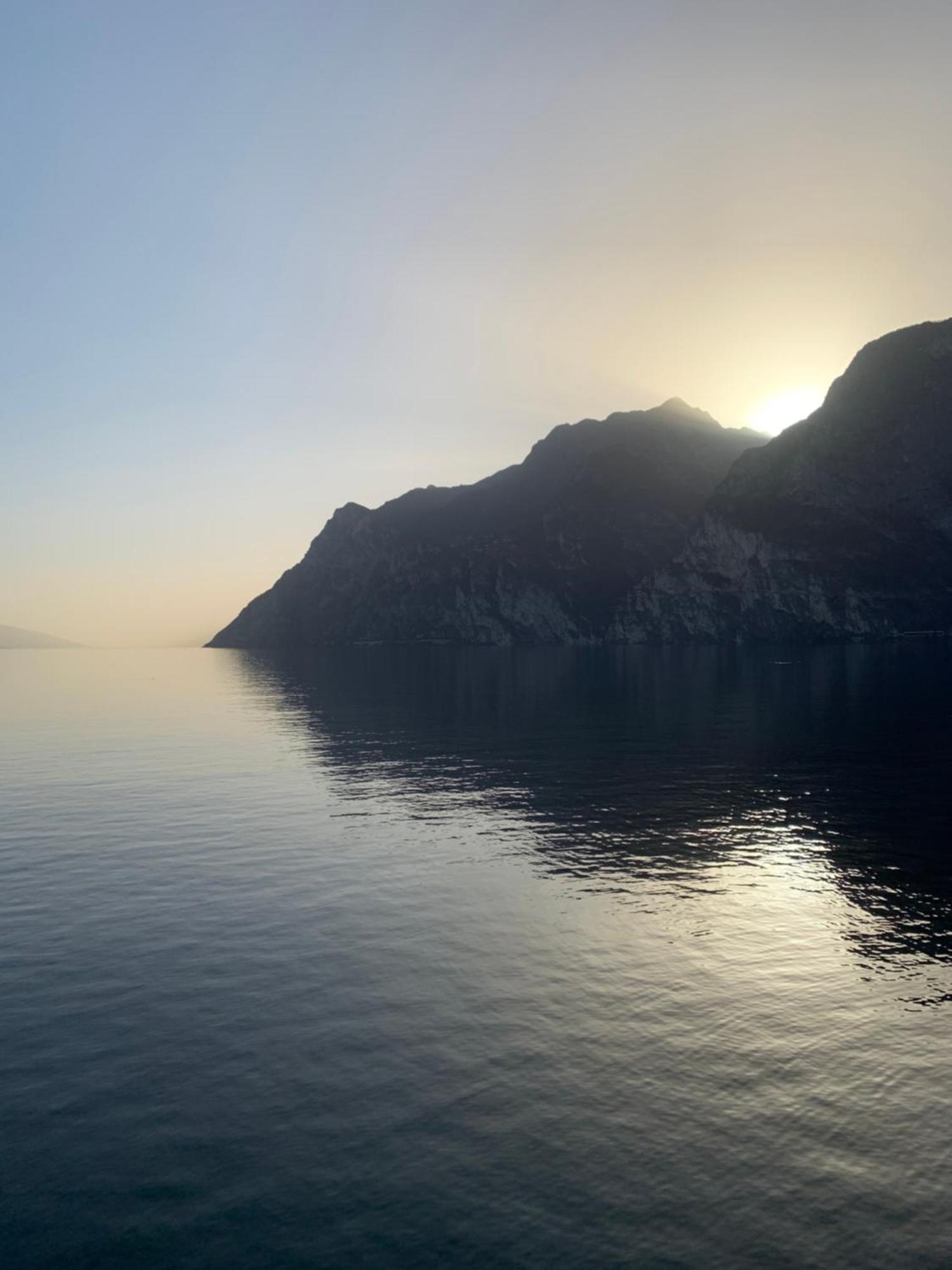Aparthotel Englovacanze Riva del Garda Buitenkant foto
