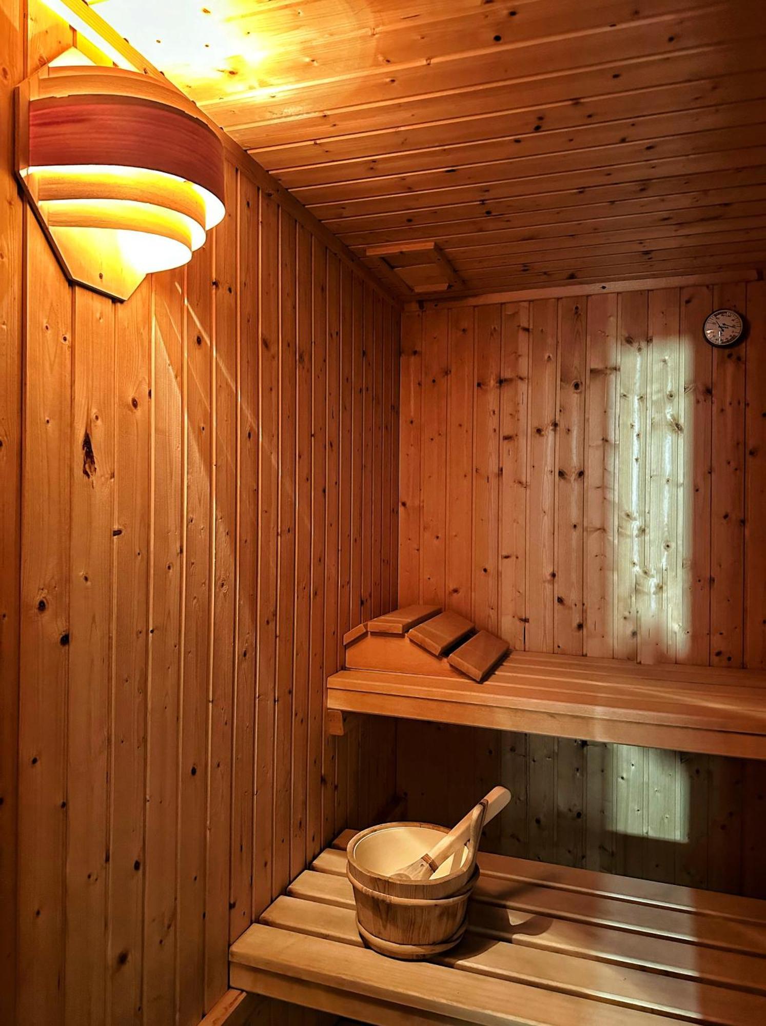Aparthotel Englovacanze Riva del Garda Buitenkant foto